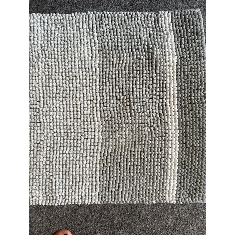 Bathroom rug